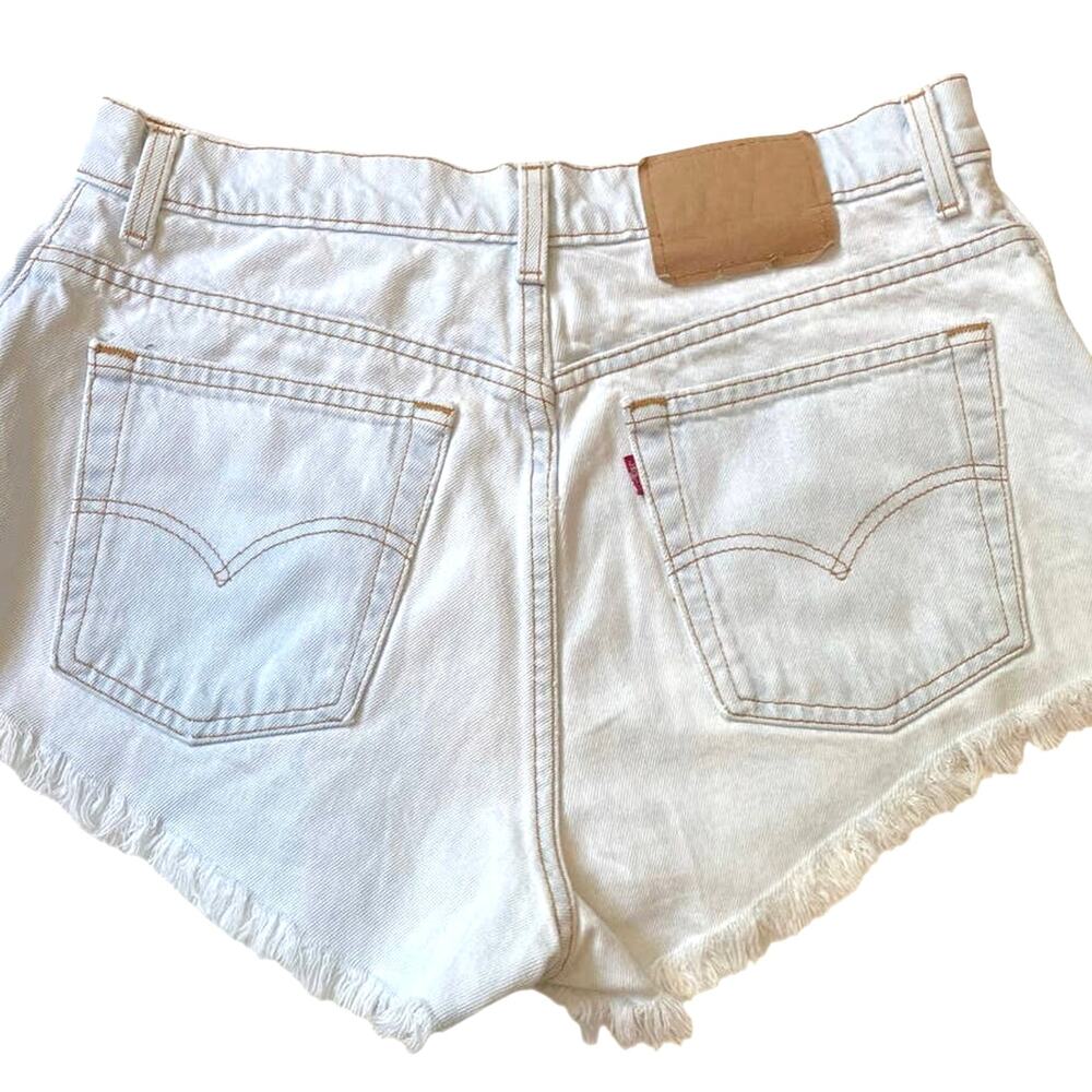 Levi's Perfectly Broken In Y2K Light wash Cutoff Jean shorts 28